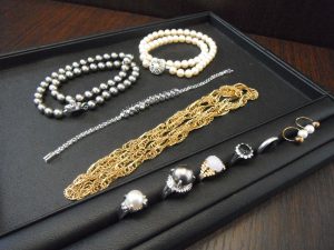 お宅に眠っているアクセサリーお買取り致します!買取専門店大吉イオンタウン宇多津店(香川県)