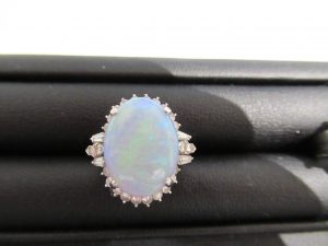 色石付きダイヤモンド買取致しました！