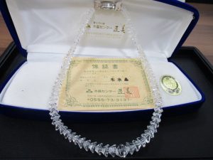 水晶のネックレスも大吉ゆめタウンサンピアン店へどうぞ!