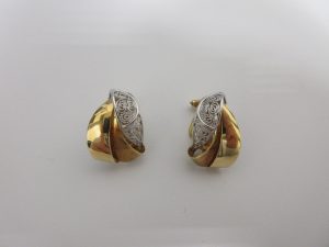 大吉アピタ富士吉原店、イヤリングを買取りしました!