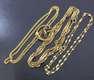 ゴールドアクセサリーのお買取りなら天神橋筋商店街の大吉へ