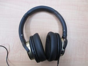 ヘッドホン