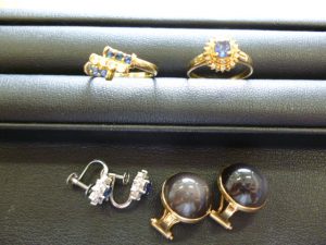 指輪やイヤリング、貴金属の買取を致しました。買取専門店大吉ゆめタウン中津店です。