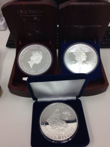 純銀の買取お任せください、松山市の大吉松山久万ノ台店です。