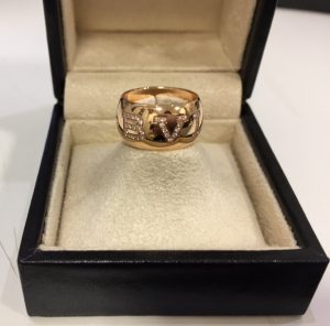 ブルガリ750リング