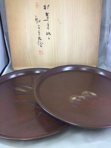 塗り盆のお買取りなら天神橋筋商店街の大吉へ