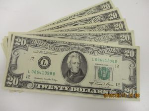 外国紙幣を売るなら明石市大久保町にある大吉イズミヤ西神戸店へ