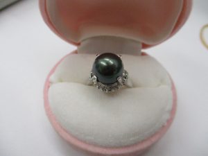 黒真珠付プラチナリング