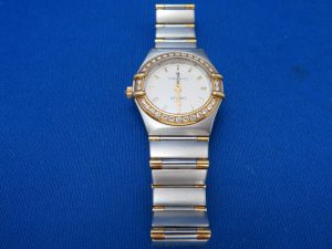 本日はオメガの腕時計をお買取りさせて頂きました。