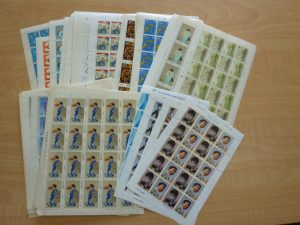 沢山の切手のお買取致しました。買取専門店大吉ゆめタウン中津店です。