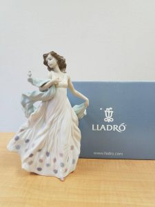 i-img900x1200-1525575697yvk5i6601894