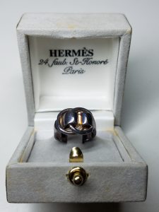 HERMESなどのブランド品は古くても買取いたします!大吉長崎築町店