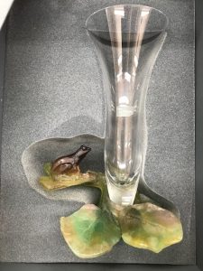 ドームの花瓶をお買取りさせて頂きました、大吉松山久万ノ台店です。