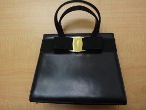 大吉調布店で買取したフェラガモのバッグ