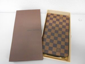 ブランド財布の買取なら神戸市垂水区の大吉ブルメール舞多聞店です！