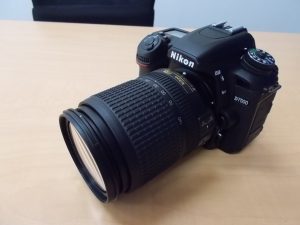 一眼レフデジタルカメラ