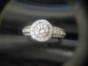 ダイヤモンドリングのお買取りは、大吉サンシパーク桑名店。