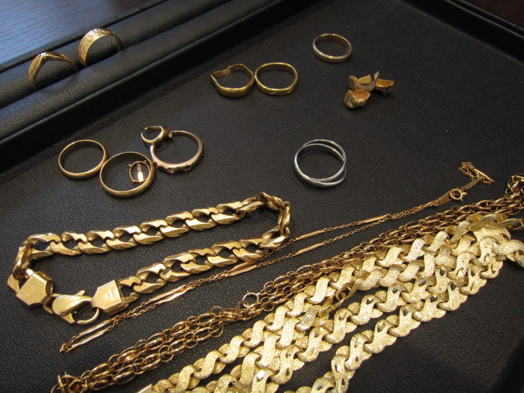 金やプラチナ、貴金属のお買取りは買取専門店大吉イオンタウン宇多津店（香川県）にお任せください！