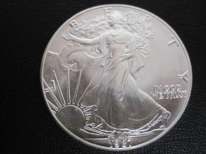 厚木市で銀貨の買取はイオン厚木4階大吉厚木ガーデンシティ店にお任せください!