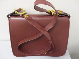 カルティエを売るなら加古郡稲美町付近の大吉イズミヤ西神戸店で！