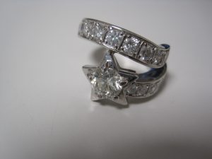 厚木市でダイヤモンドの買取ならイオン厚木4階大吉厚木ガーデンシティ店