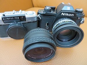 古いフイルムカメラをお買取りさせて頂きました。