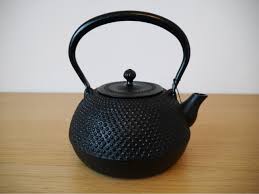 大吉七隈四ツ角店・鉄瓶お買取りさせて頂きました。