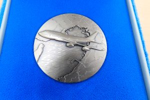 関西国際空港開港記念メダル 大吉柏原店