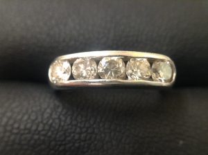 きらきらダイヤを売るなら買取専門店大吉イオンスタイル大津京店にお任せあれ°˖✧◝(⁰▿⁰)◜✧˖°