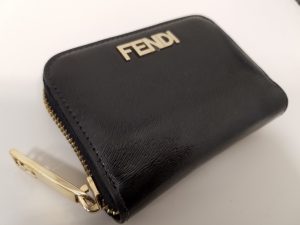 古くなったFENDI(フェンディ)売るなら！イズミヤ西神戸店
