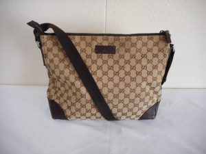 GUCCI グッチ 11054 GGキャンバス メッセンジャーバッグ斜め掛け