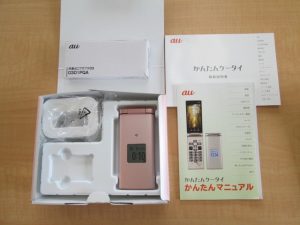 au かんたんケータイ KYF36 ピンク