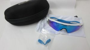 OAKLEY サングラス