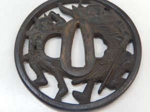 鶴見川崎で鍔 ツバを買取します大吉鶴見店です!武具類を売ってください。