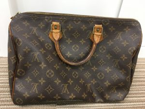 ボロボロになったヴィトンのバッグの買取もしている大吉えるむプラザ三田店です!