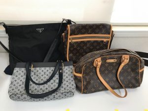 ルイヴィトン・プラダも高価買取させて頂きます、大吉松山久万ノ台店です。