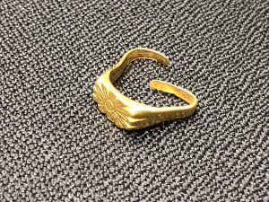 大吉聖蹟桜ヶ丘オーパ店では金やプラチナの破損したリングもお買取り致します!