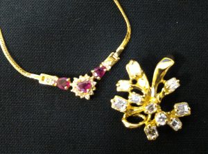 ダイヤモンドやルビー付きアクセサリーをお買取りいたしました！ 大吉聖蹟桜ヶ丘オーパ店です。