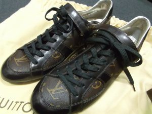 ルイヴィトンモノグラムシューズ買取大吉鶴見店