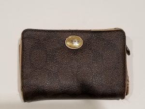 ブランド財布のお買取りは大吉イオンモール多摩平の森店へ!