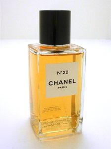 シャネルレゼクスクルジフNO22オードゥトワレット200ml買取大吉鶴見店