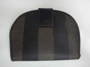 大吉調布店で買取したフェンディのサイフ