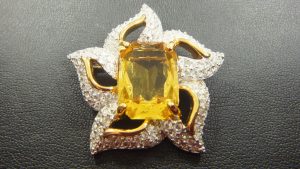 スワロフスキー アクセサリー 買取り 厚木