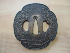 大吉 武蔵小金井店 刀装具 鍔の画像です。