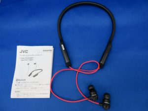 本日はBluetoothイヤホンをお買取りさせて頂きました。