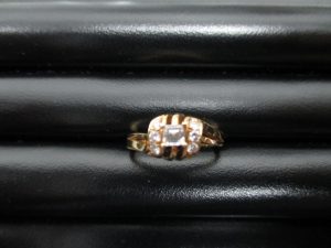 ダイヤモンドのご売却は三田市の大吉キッピーモール三田店へ。