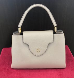 重いバッグまだ使いますか？売るなら大吉アクロスプラザ札幌南店へ