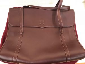 カルティエのバッグも高価買取させて頂きます、大吉松山久万ノ台店です。