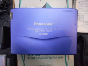 ウォークマンやカセットプレーヤーの買取もしています、三田駅前の大吉キッピーモール三田店。