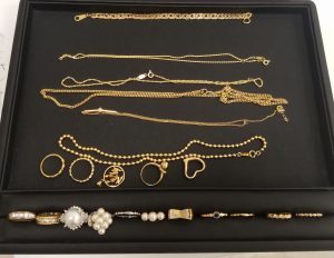 遺品整理の貴金属、まとめて査定!大吉あすみが丘ブランニューモール店